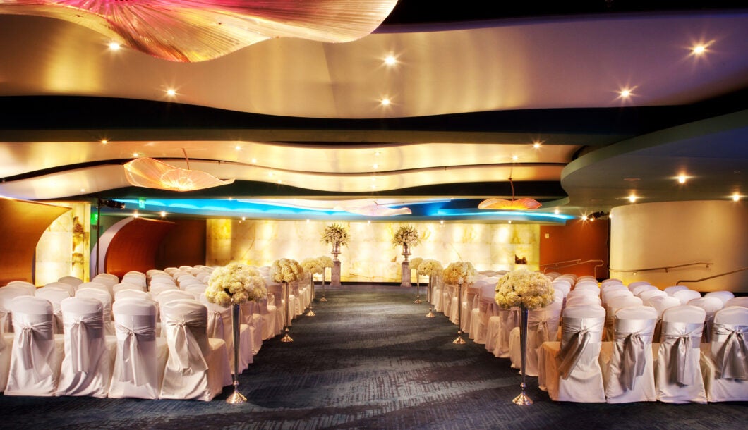 Host Your Wedding at Georgia Aquarium 8